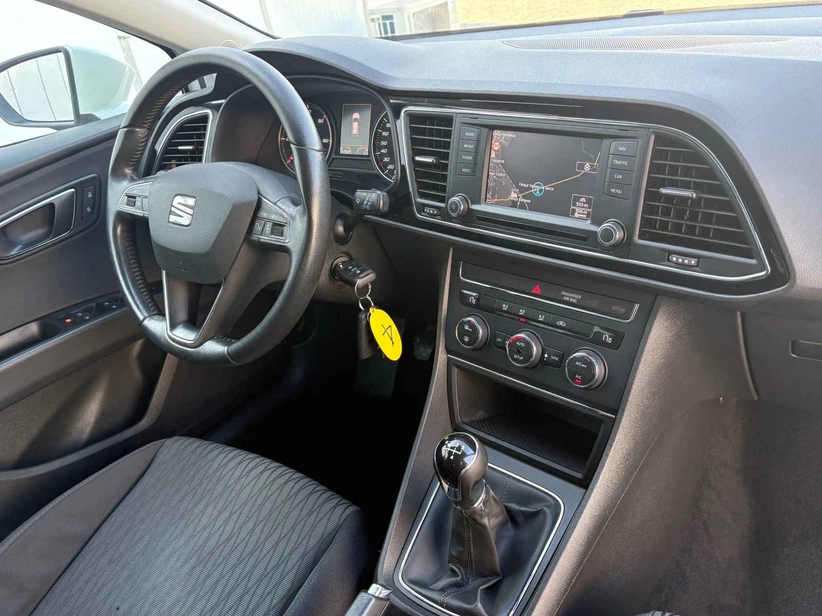 Seat Leon 1.6TDI-117000км., снимка 10 - Автомобили и джипове - 56010868