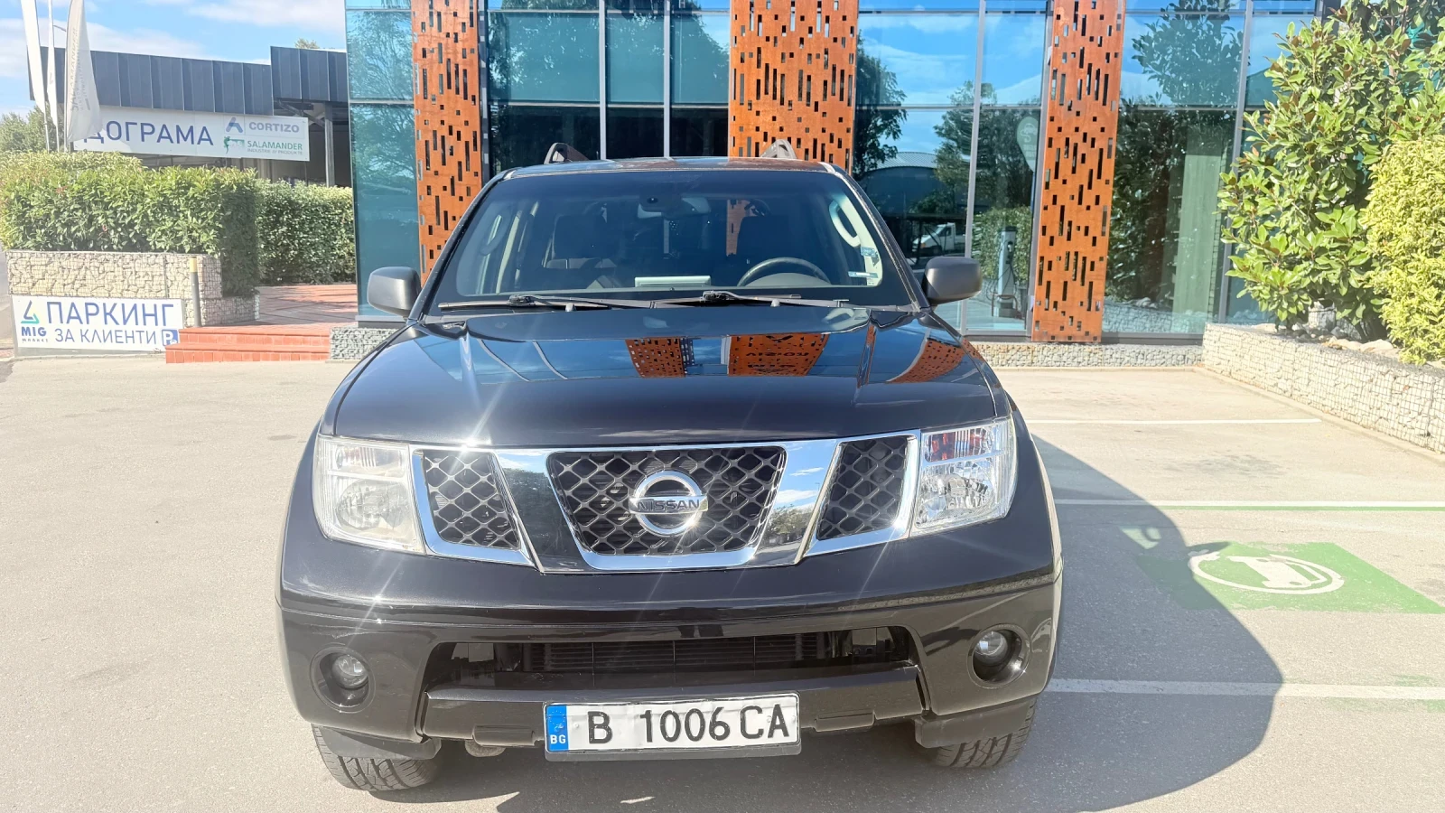 Nissan Pathfinder Автоматик , снимка 2 - Автомобили и джипове - 56068604
