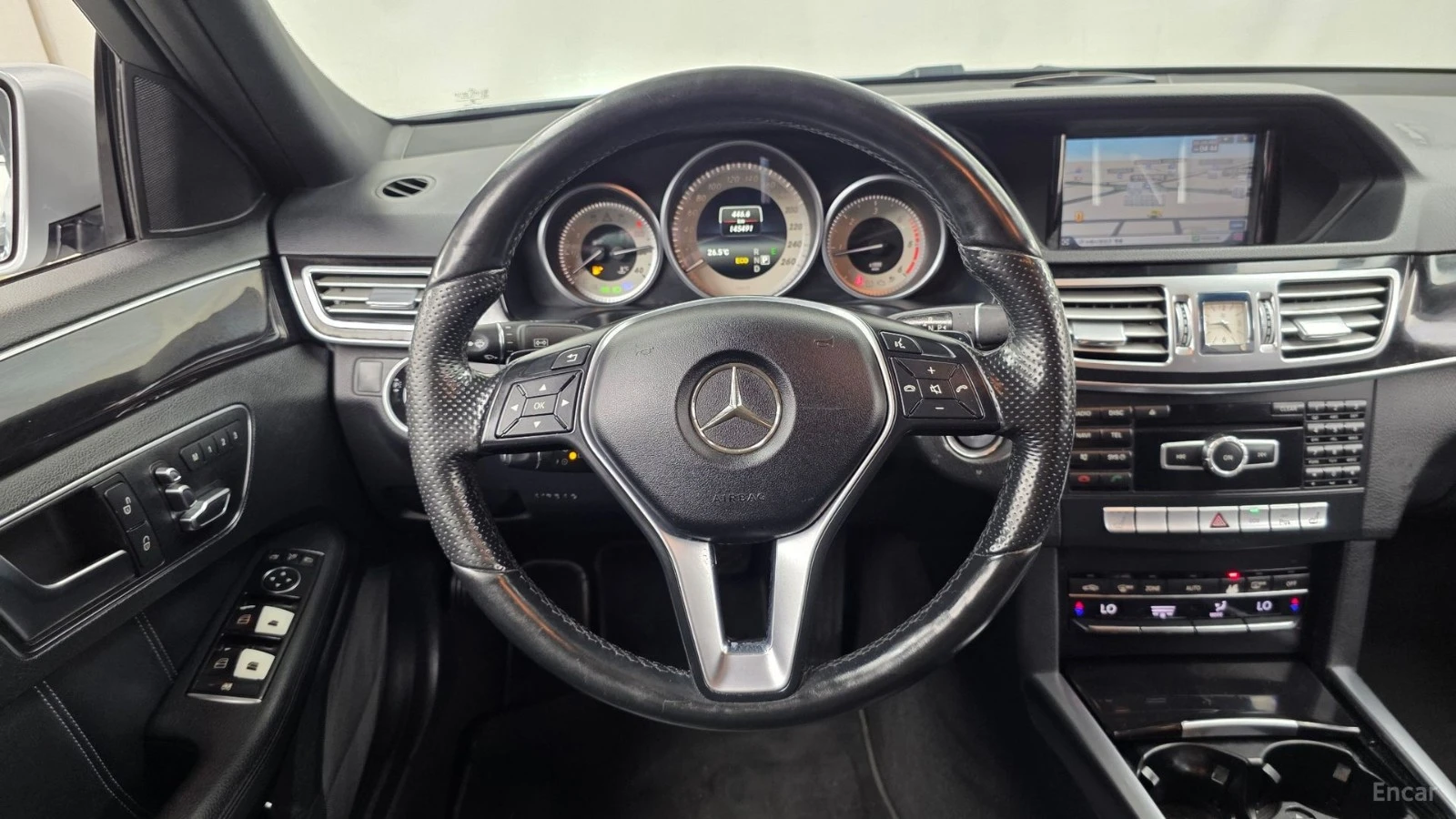 Mercedes-Benz E 220 Avantgarde, снимка 13 - Автомобили и джипове - 56112053