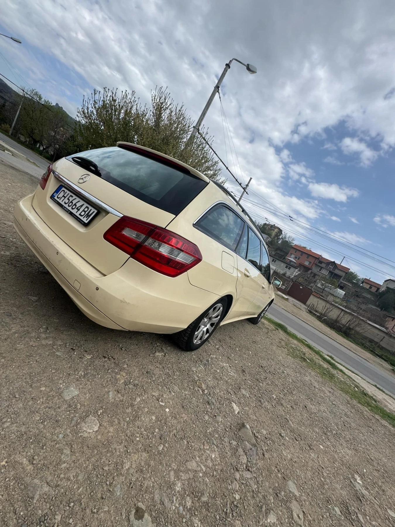 Mercedes-Benz E 200, снимка 2 - Автомобили и джипове - 56420914