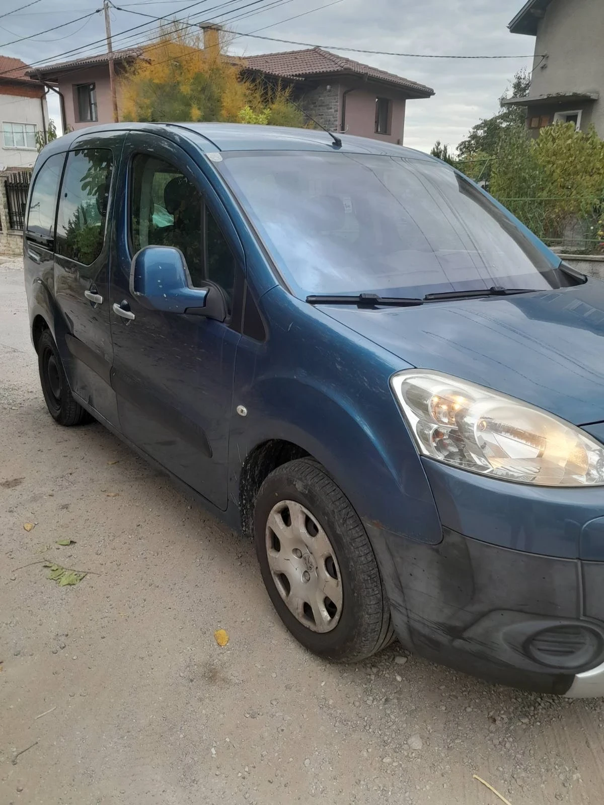 Peugeot Partner 1.6 HDI, снимка 13 - Автомобили и джипове - 56431667