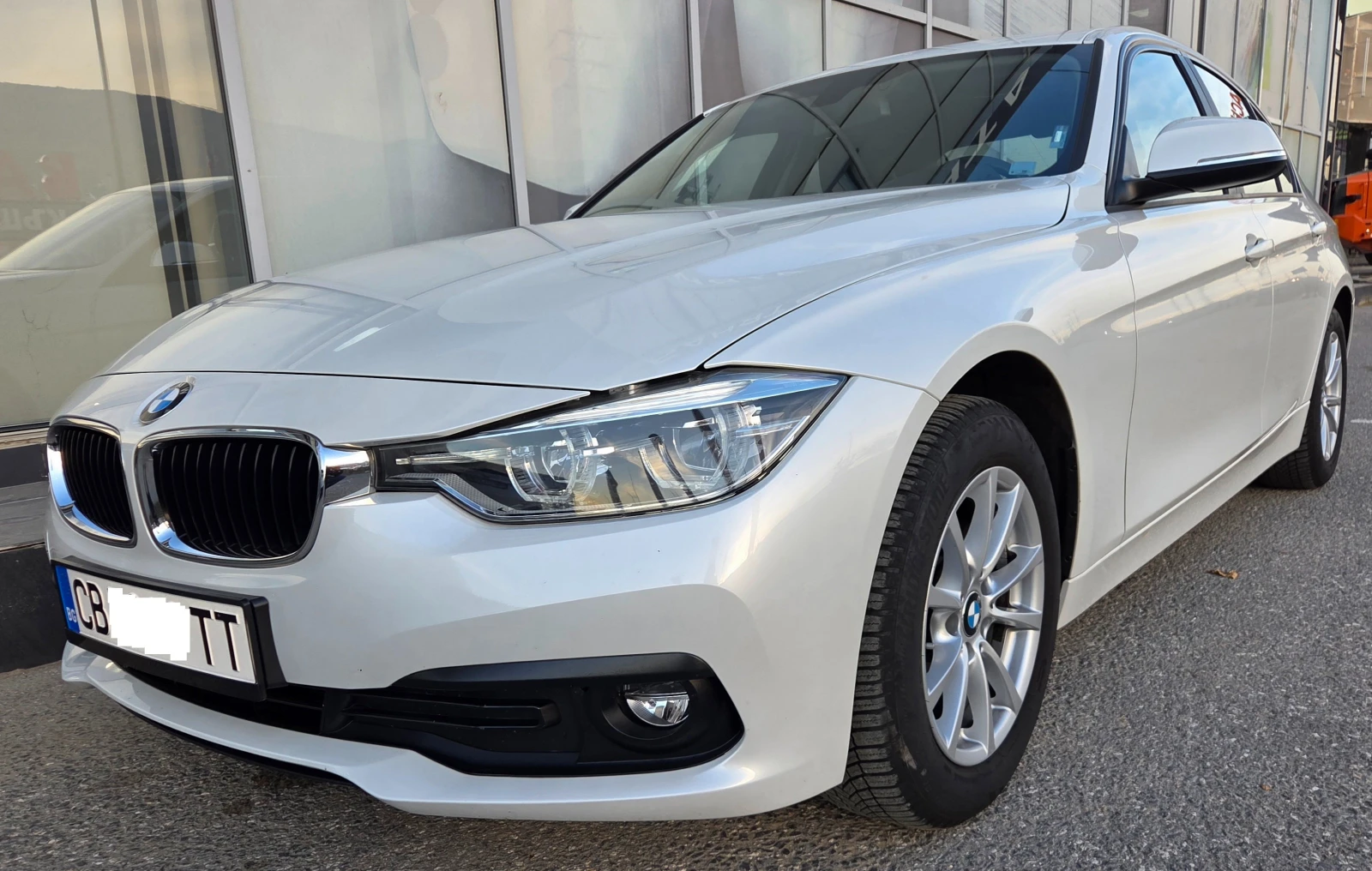 BMW 318 i LCI Facelift (2018) | ГАРАНЦИЯ ОТ БМВ | 96352 КМ