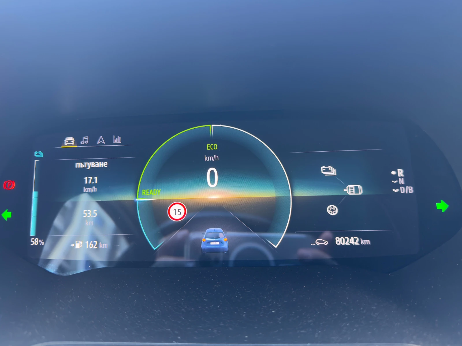 Renault Zoe, снимка 8 - Автомобили и джипове - 56515966