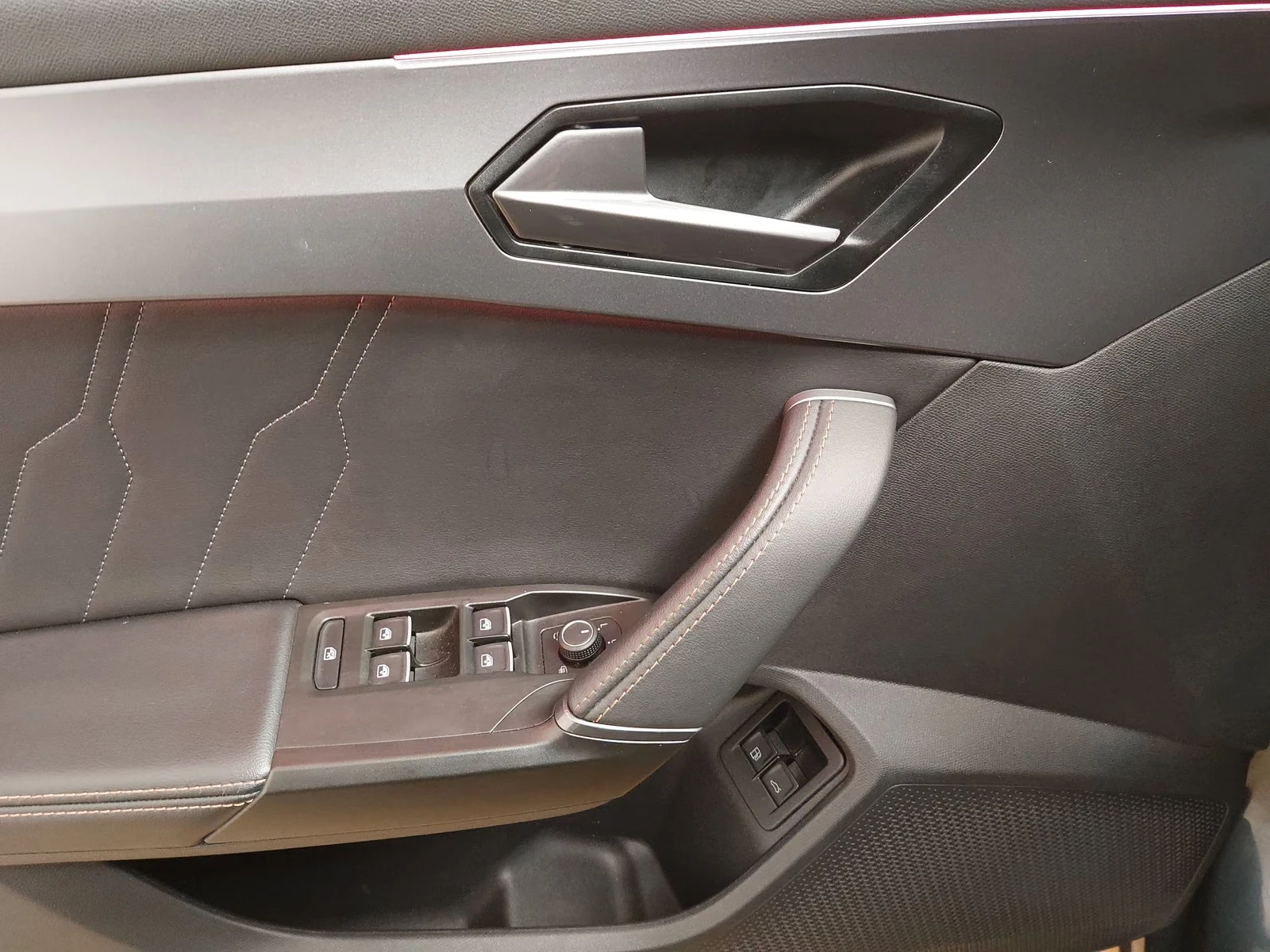 Cupra Formentor VZ/1.4 PHEV/245HP/LEATHER/CAM/LED/NAVI/369h | Mobile.bg � ����������� 13