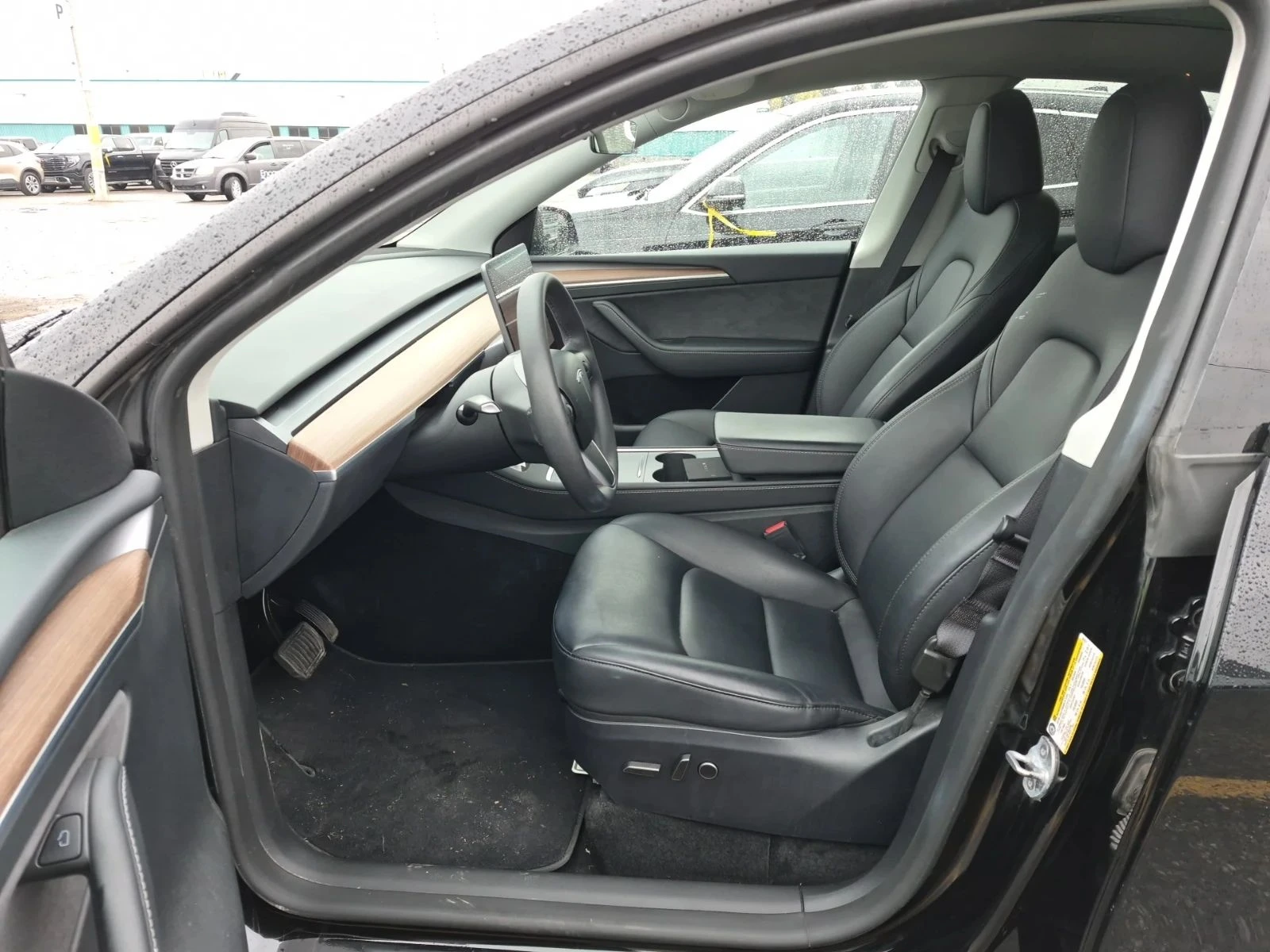 Tesla Model Y, снимка 7 - Автомобили и джипове - 56716945