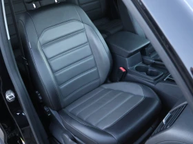 VW Amarok 3.0TDI/FACE LIFT/КОЖЕН САЛОН/, снимка 12