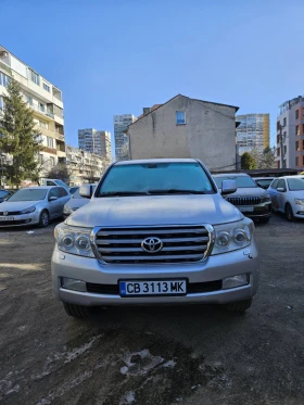 Toyota Land cruiser 200 V8