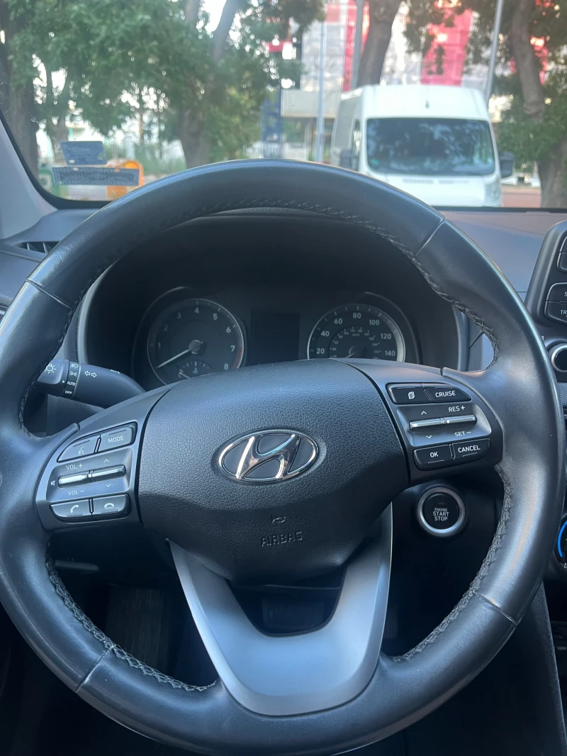 Hyundai Kona, снимка 12 - Автомобили и джипове - 47133144