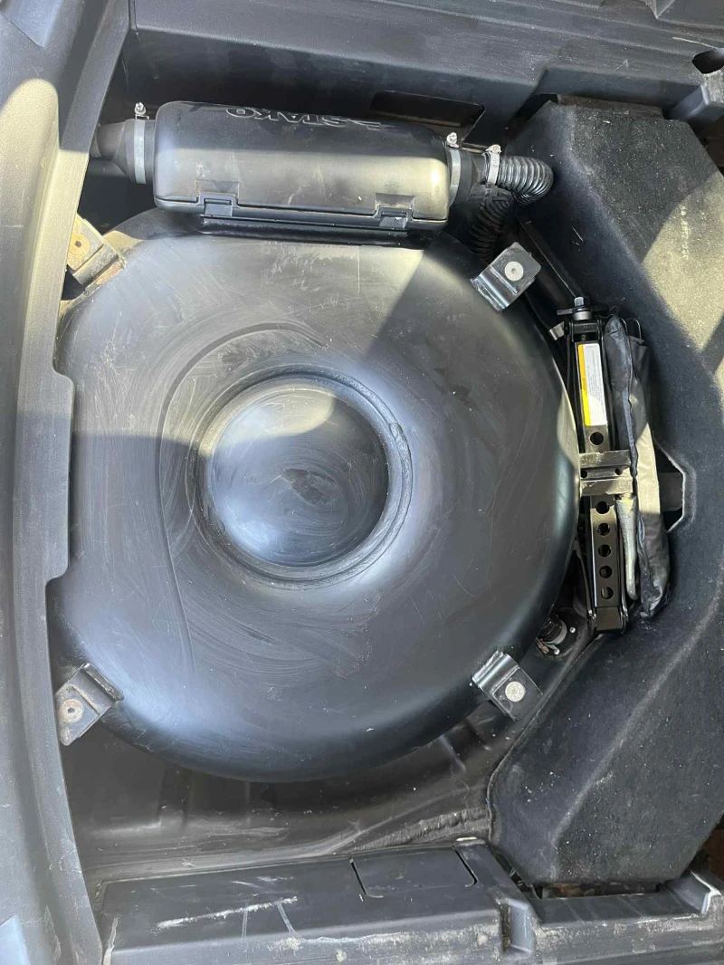 Jeep Patriot, снимка 8 - Автомобили и джипове - 52634189