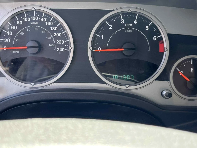 Jeep Patriot, снимка 9 - Автомобили и джипове - 52634189