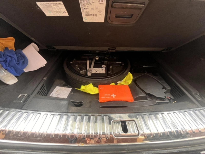 Audi Q8, снимка 10 - Автомобили и джипове - 51887432