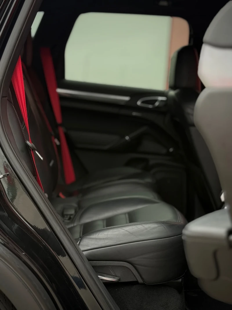Porsche Cayenne, снимка 15 - Автомобили и джипове - 52892921
