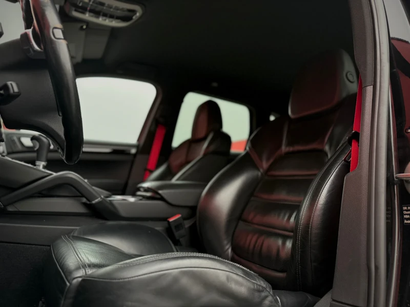 Porsche Cayenne, снимка 14 - Автомобили и джипове - 52892921