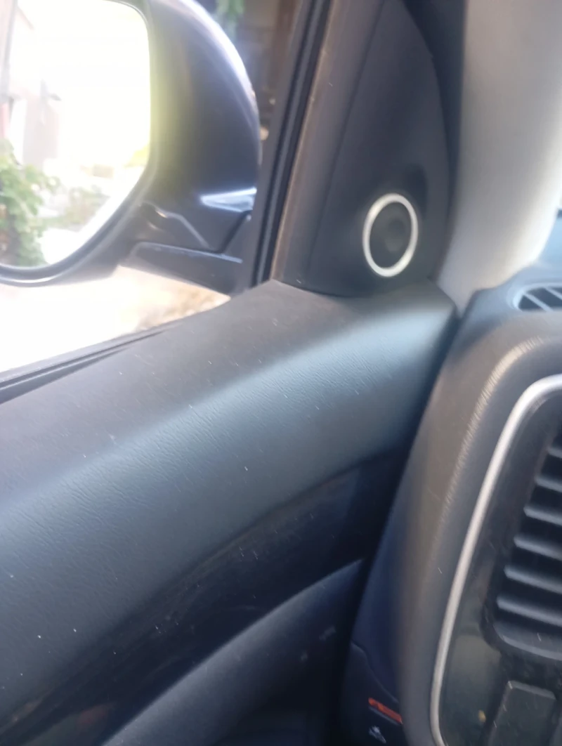 Mitsubishi Outlander, снимка 10 - Автомобили и джипове - 52978859