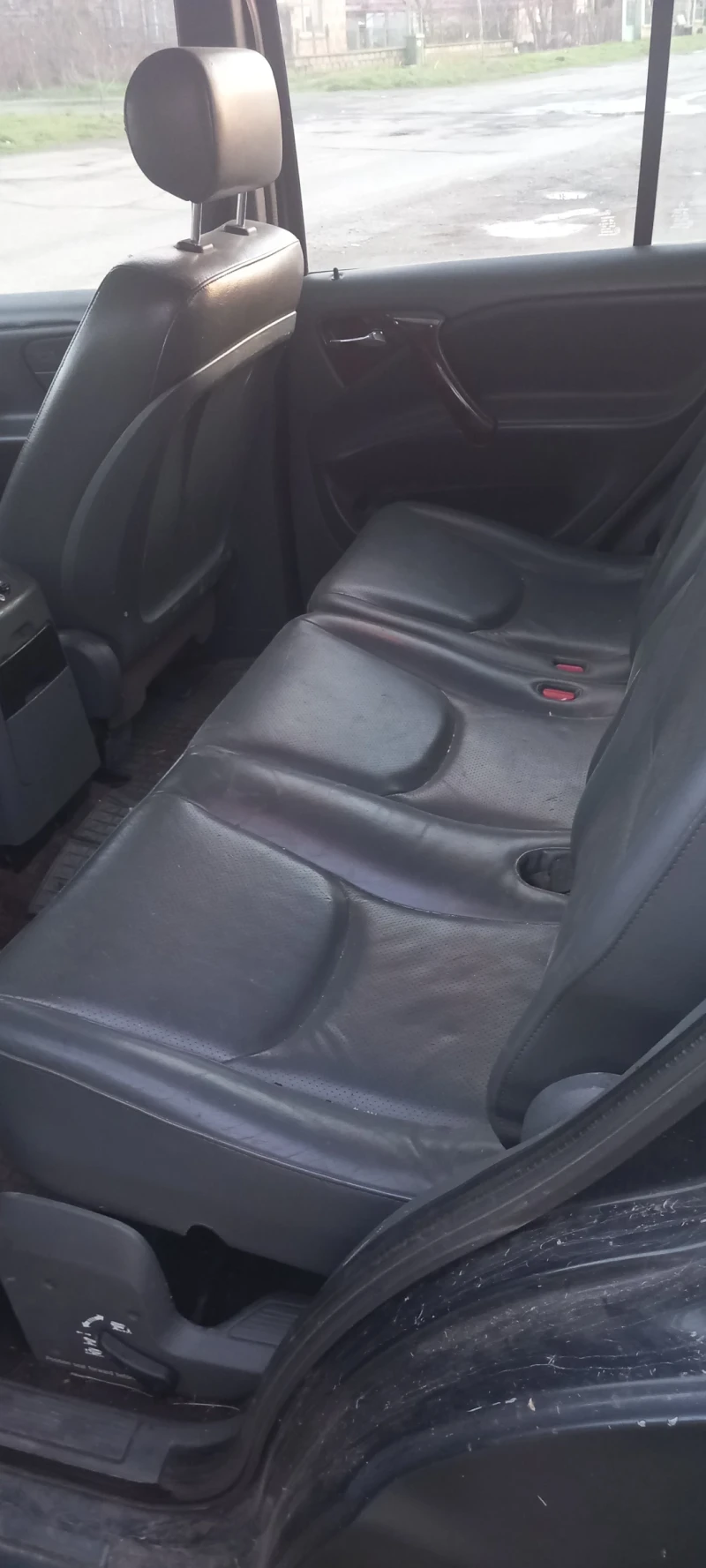 Mercedes-Benz ML 320 320, снимка 9 - Автомобили и джипове - 53588449