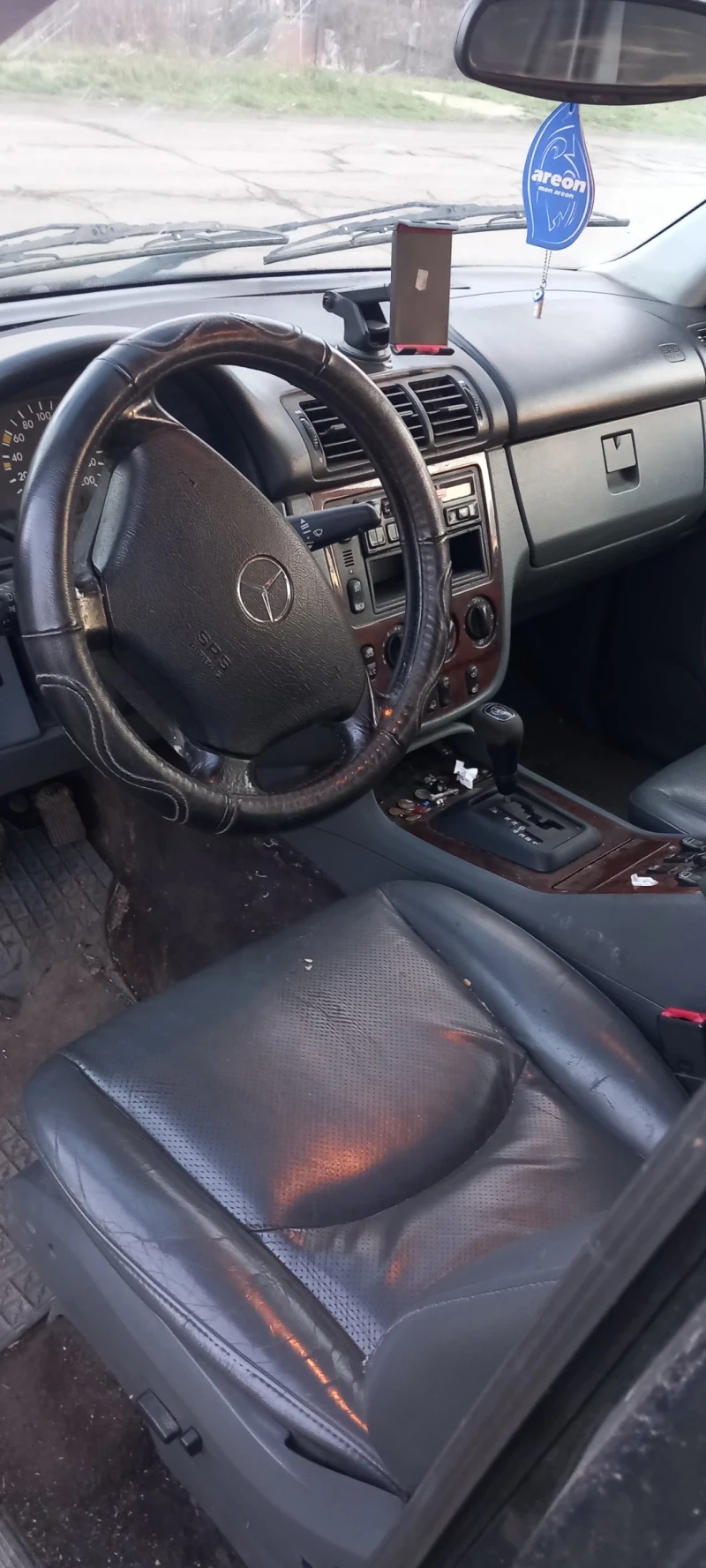 Mercedes-Benz ML 320 320, снимка 5 - Автомобили и джипове - 53588449