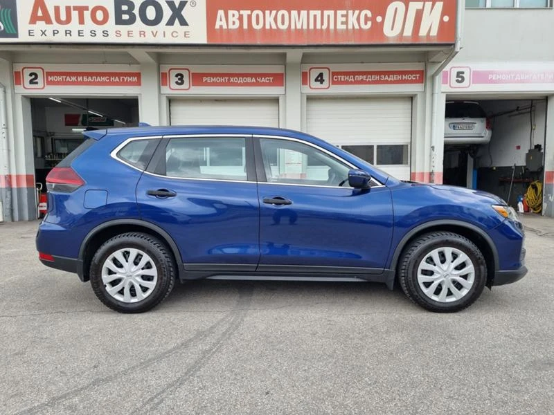 Nissan X-trail 2.5i-AT - изображение 6