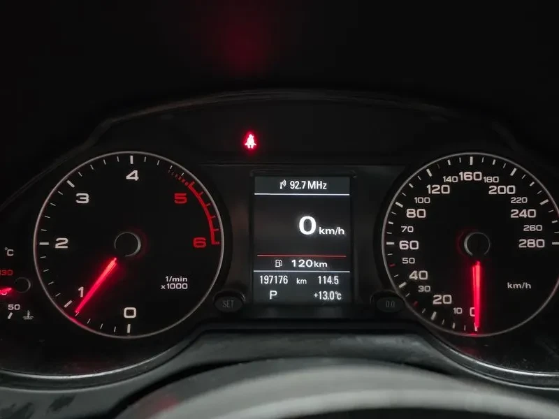Audi Q5 3.0 TDI Quattro, снимка 8 - Автомобили и джипове - 55130851