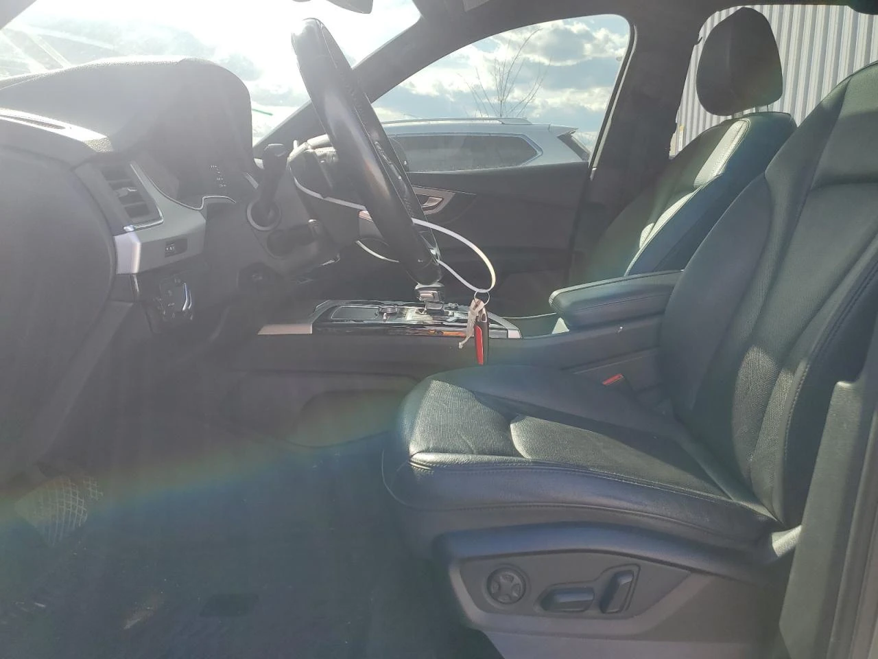 Audi Q7 KEYLESS* ПОДГРЕВ* ОБДУХВАНЕ* 360 КАМЕРИ* ПАНО - изображение 7