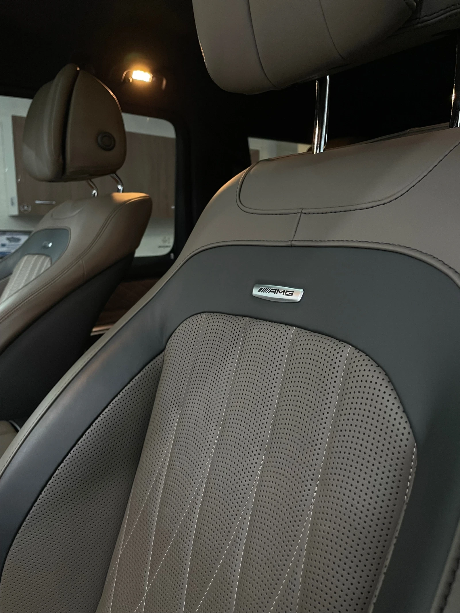 Mercedes-Benz G 63 AMG AMG Ride Control, Designo, Carbon, Burmeister  - изображение 6