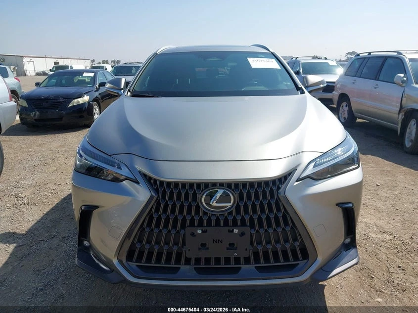Lexus NX 350h 2.5l, снимка 12 - Автомобили и джипове - 54242263