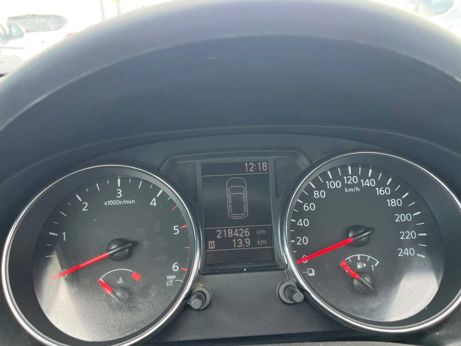 Nissan Qashqai 2.0DCI Facelift, снимка 9 - Автомобили и джипове - 54391605