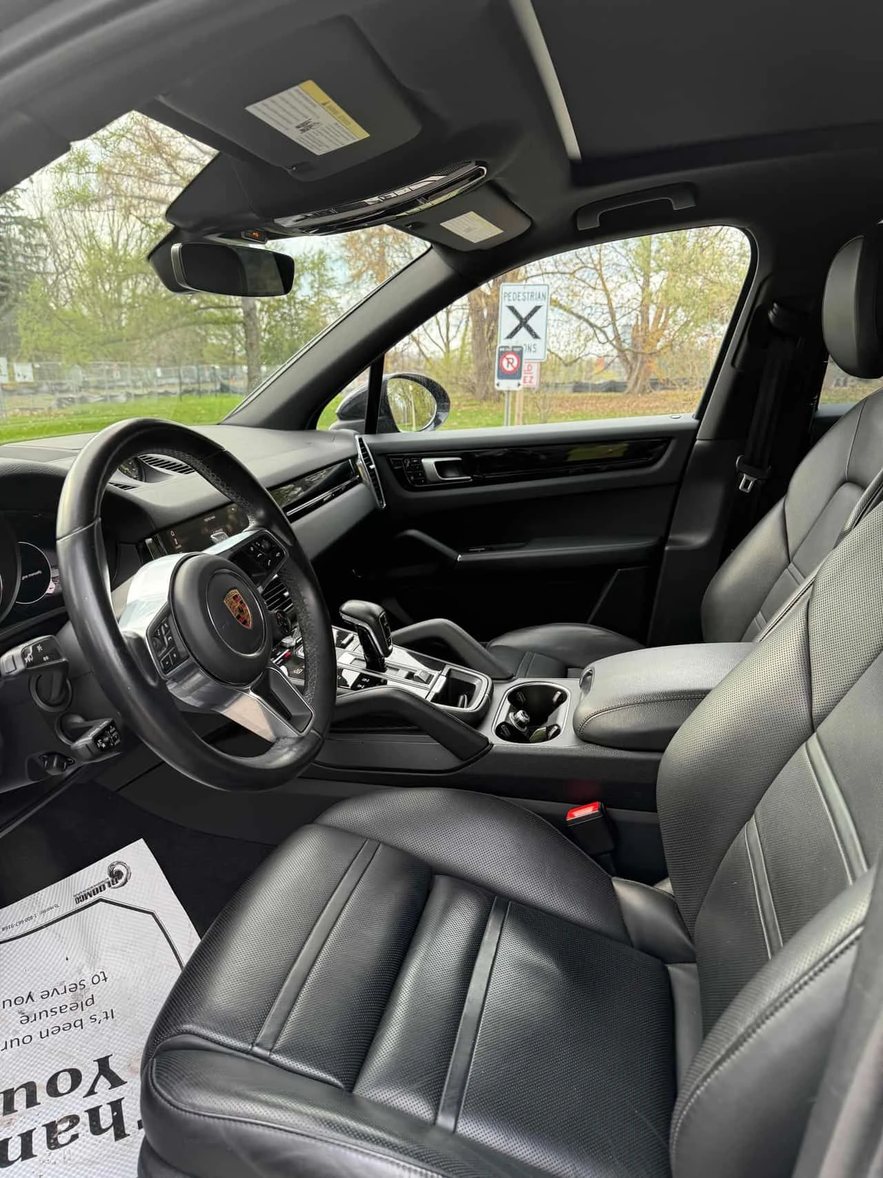 Porsche Cayenne * E Hybrid * NIGHT VISION* DISTRONIC* ОБДУХВАНЕ* , снимка 5 - Автомобили и джипове - 54423303