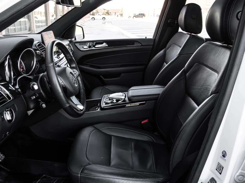 Mercedes-Benz GLE 43 AMG 4MATIC* HARMAN/KARDON* 360 КАМЕРИ* ПАНОРАМА* КЕЙЛЕ, снимка 7 - Автомобили и джипове - 55116192