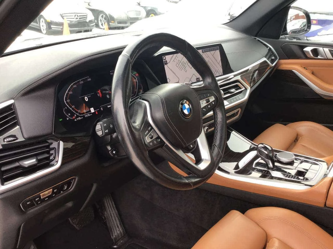 BMW X5 xDrive40i| PANO| ПОДГРЕВИ| CARFAX| AMBIENT| , снимка 8 - Автомобили и джипове - 55173848