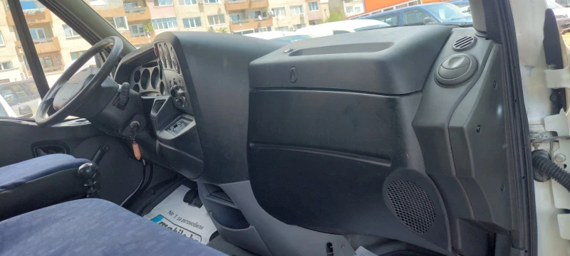 Iveco Daily 35C15 бордово, снимка 11 - Бусове и автобуси - 50812886