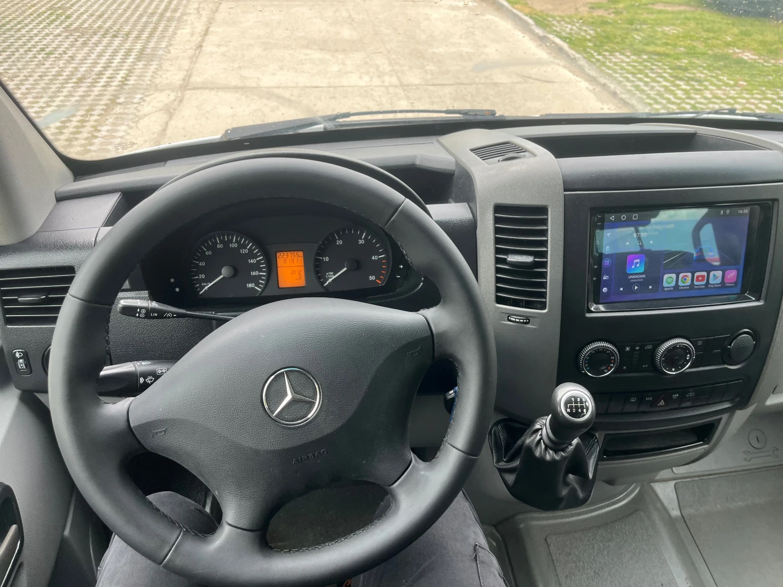 Mercedes-Benz Sprinter 316 CDI/ 9 места/ клима/ топ състояние, снимка 6 - Бусове и автобуси - 54688199