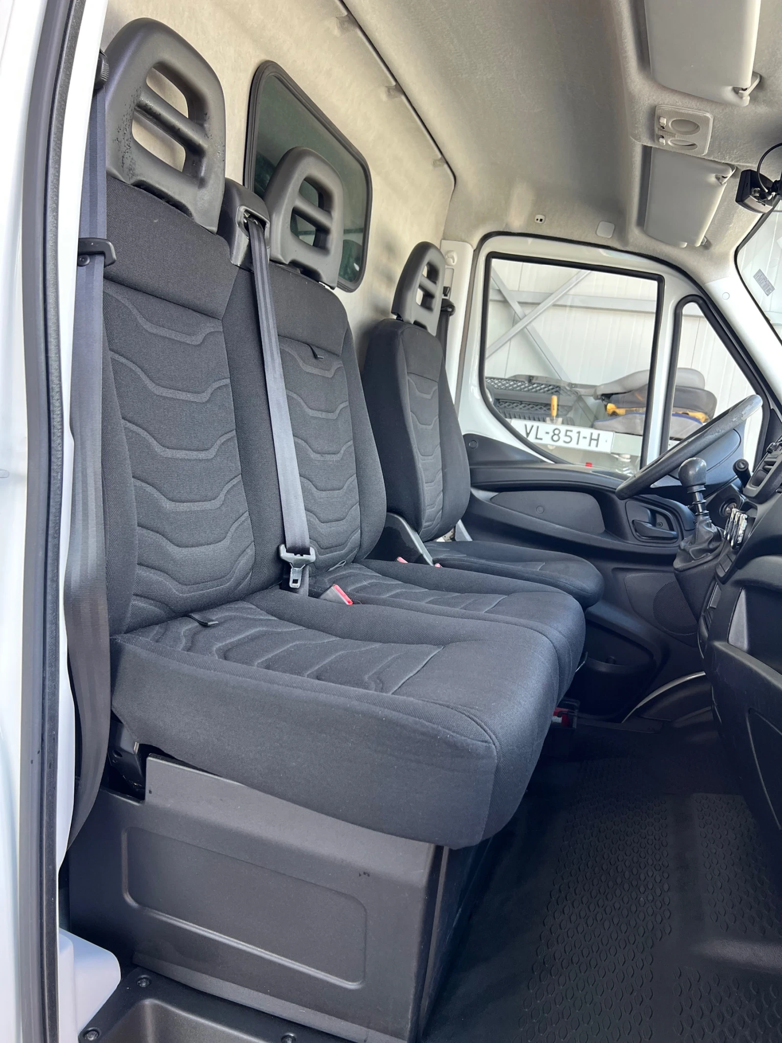 Iveco Daily 35c17 Хладилен 3.0L-170к.с Климатроник N1, снимка 14 - Бусове и автобуси - 54970823