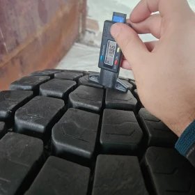 Гуми, снимка 8