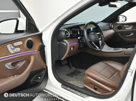 Mercedes-Benz E 220 4MATIC, снимка 7