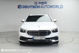 Mercedes-Benz E 220 4MATIC, снимка 1
