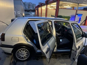 VW Golf 1.6 газ бензин, снимка 2