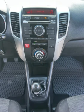 Kia Venga 1.4i 90kc НЕРАЗЛИЧИМ ОТ НОВ | Auto.bg — изображение 12