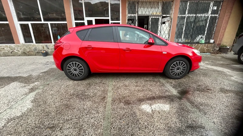 Opel Astra 1.6, снимка 6 - Автомобили и джипове - 47086572