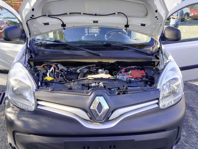 Renault Kangoo, снимка 14 - Автомобили и джипове - 47794365