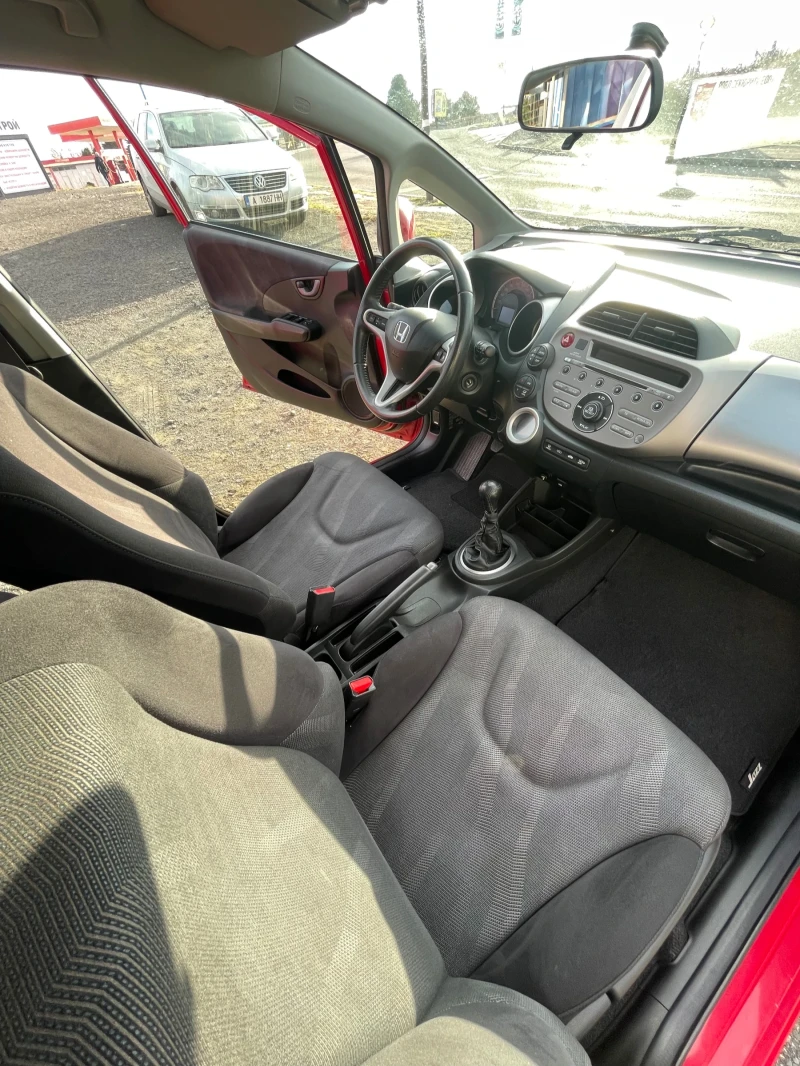 Honda Jazz 1.4i-VTEC, снимка 11 - Автомобили и джипове - 48827791