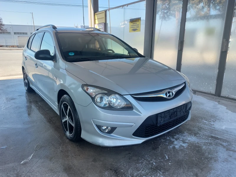 Hyundai I30 1.6 дизел фейс , снимка 2 - Автомобили и джипове - 49147156