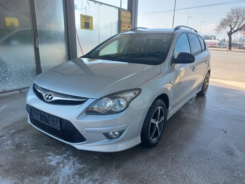 Hyundai I30 1.6 дизел фейс , снимка 1 - Автомобили и джипове - 49147156