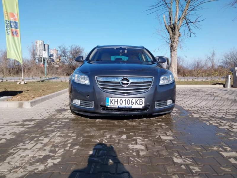 Opel Insignia, снимка 1 - Автомобили и джипове - 49253378