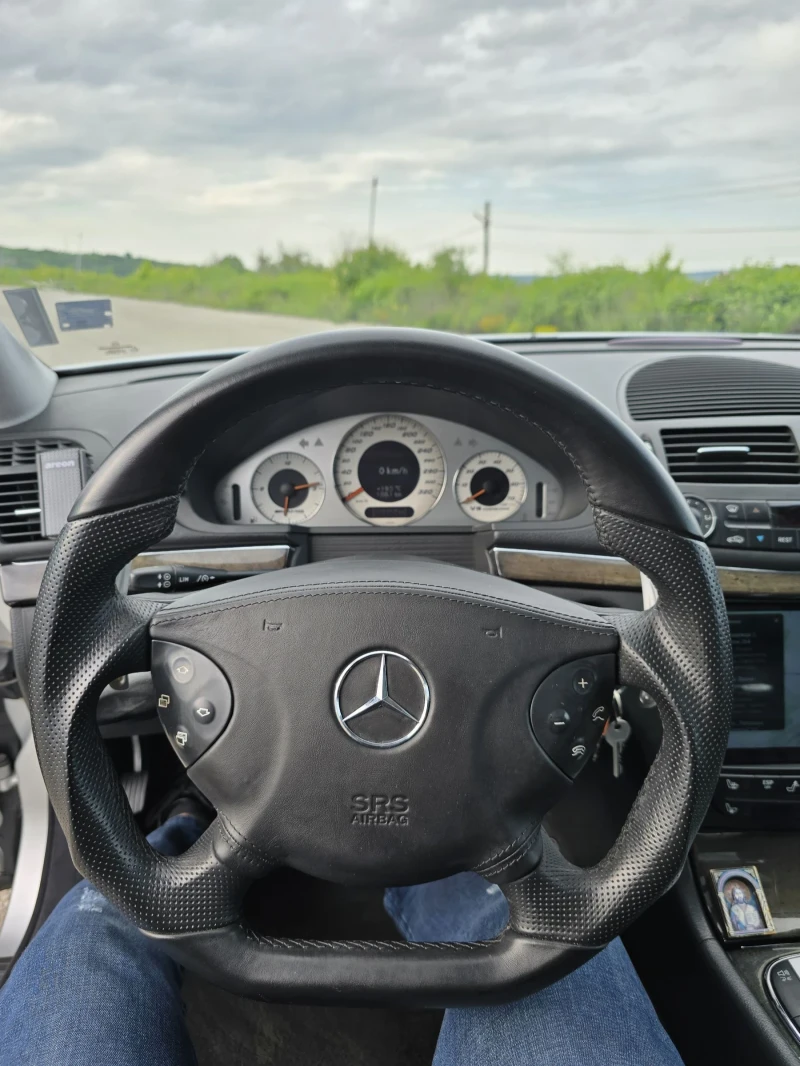 Mercedes-Benz E 55 AMG Е55, снимка 10 - Автомобили и джипове - 52516695
