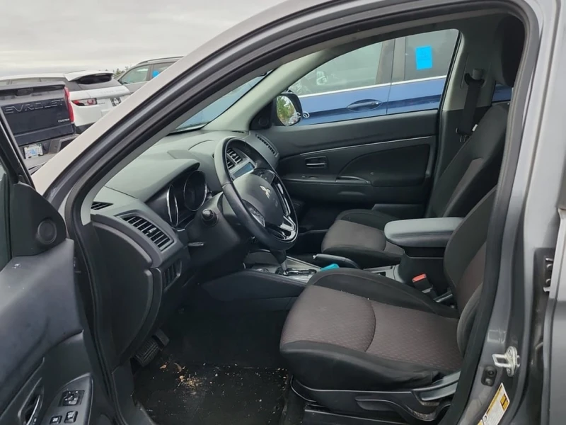 Mitsubishi RVR * SE * CARFAX * БЕЗ ПЪРВОНАЧАЛНА ВНОСКА, снимка 5 - Автомобили и джипове - 52616982