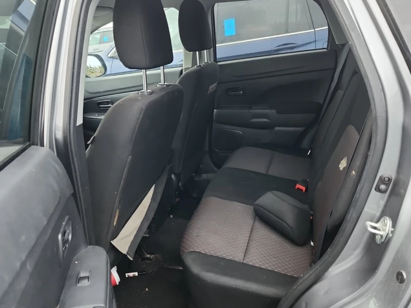 Mitsubishi RVR * SE * CARFAX * БЕЗ ПЪРВОНАЧАЛНА ВНОСКА, снимка 12 - Автомобили и джипове - 52616982