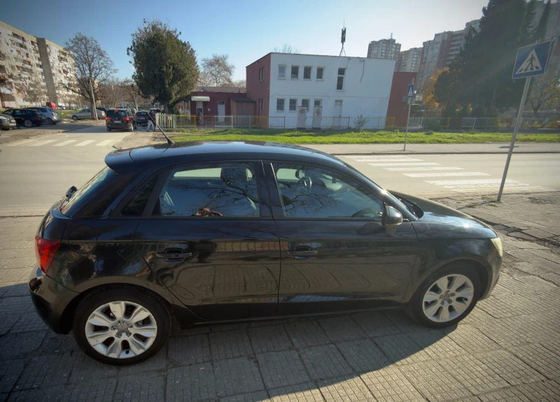 Audi A1, снимка 9 - Автомобили и джипове - 52706864