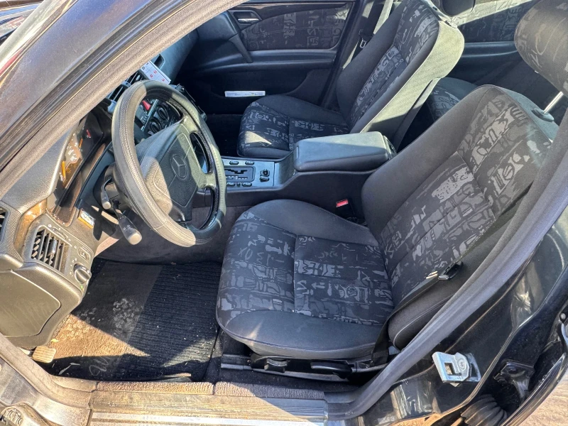 Mercedes-Benz E 290 На части, снимка 9 - Автомобили и джипове - 53112975