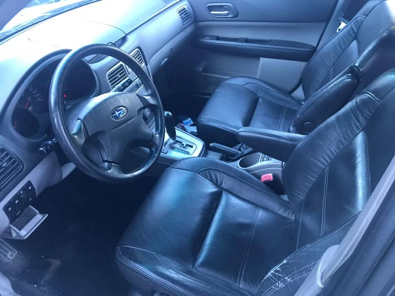 Subaru Forester 2.0T/AUTOMAT/ЗА ЧАСТИ , снимка 3 - Автомобили и джипове - 26996364