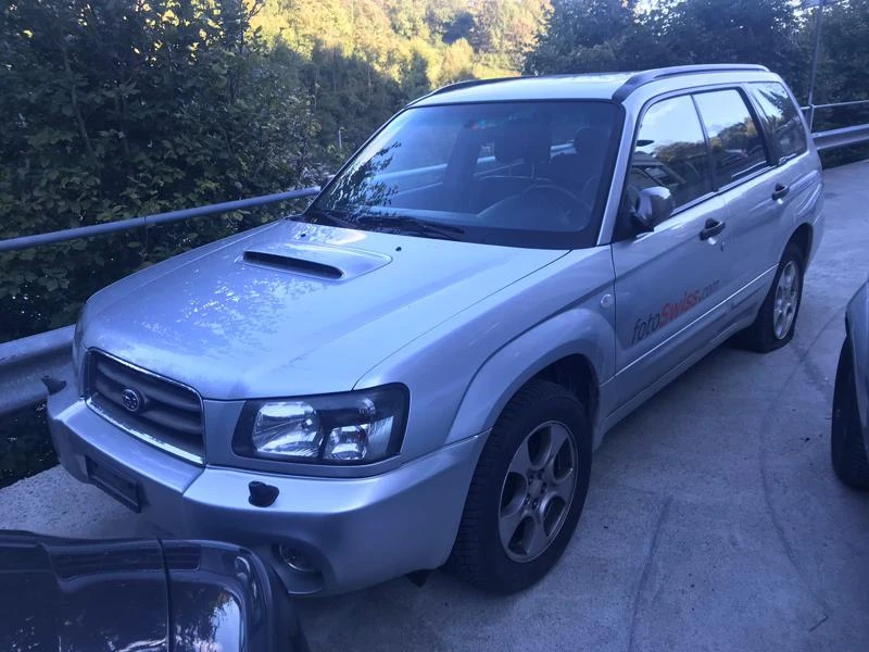 Subaru Forester 2.0T/AUTOMAT/ЗА ЧАСТИ , снимка 1 - Автомобили и джипове - 26996364